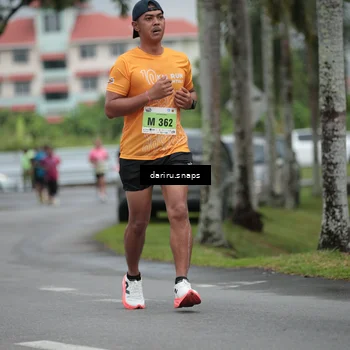 Runner Photo 8570195