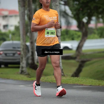 Runner Photo 8570290
