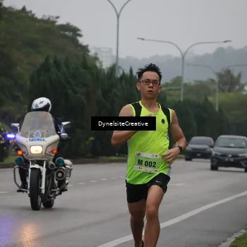 Runner Photo 8570291