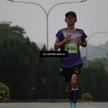 Runner Photo 8570339