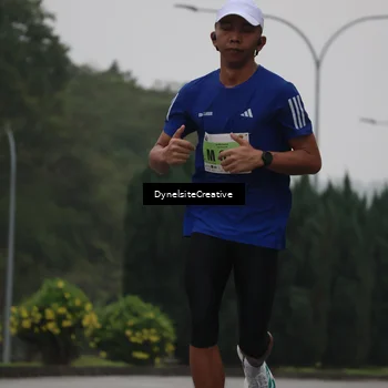 Runner Photo 8570410
