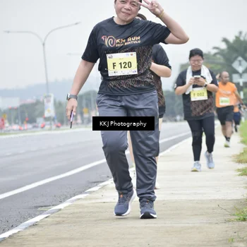 Runner Photo 8570415