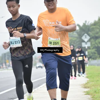 Runner Photo 8570427