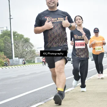 Runner Photo 8570461