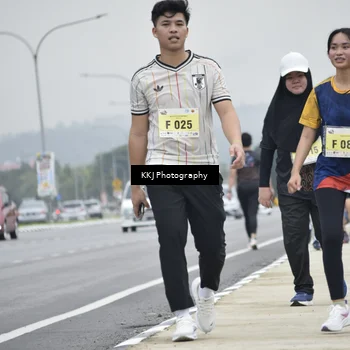 Runner Photo 8570462