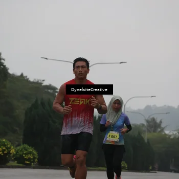 Runner Photo 8570521