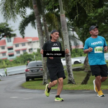 Runner Photo 8570579