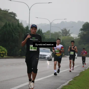 Runner Photo 8570598