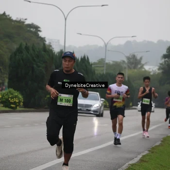 Runner Photo 8570614