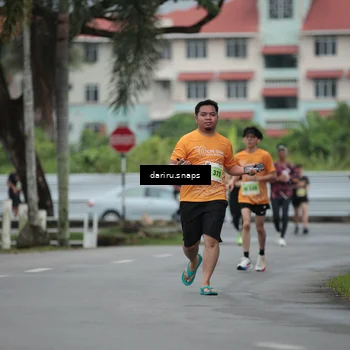 Runner Photo 8570673