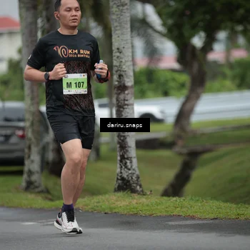 Runner Photo 8570675