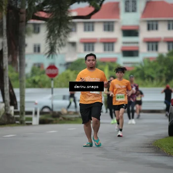Runner Photo 8570676