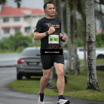 Runner Photo 8570694