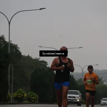 Runner Photo 8570698