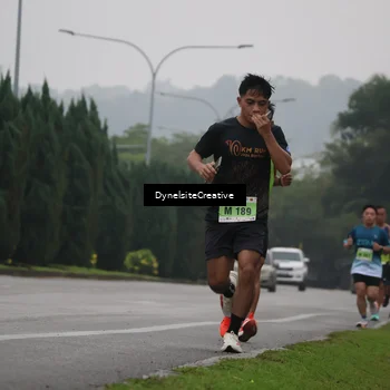 Runner Photo 8570712