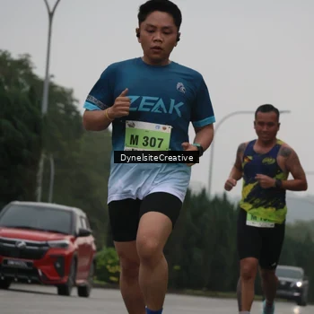 Runner Photo 8570736