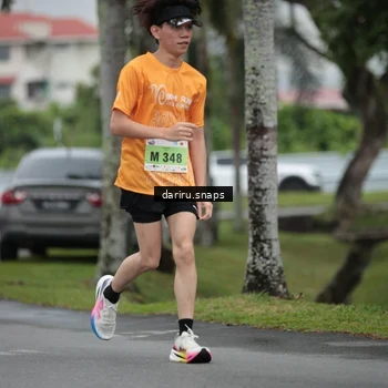 Runner Photo 8570751