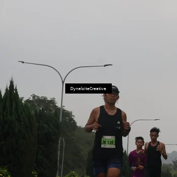Runner Photo 8570773