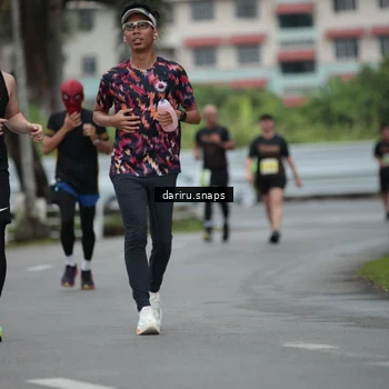 Runner Photo 8570809