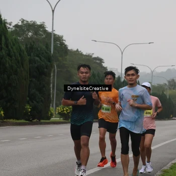 Runner Photo 8570940