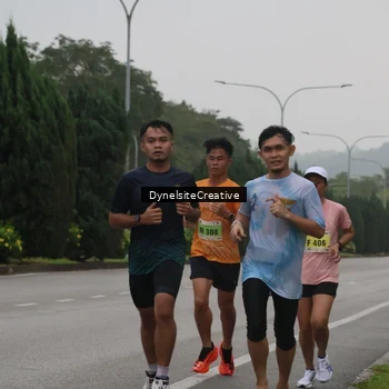 Runner Photo 8570942