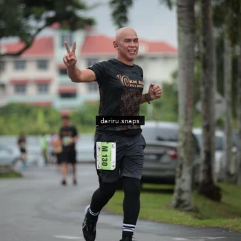 Runner Photo 8570951