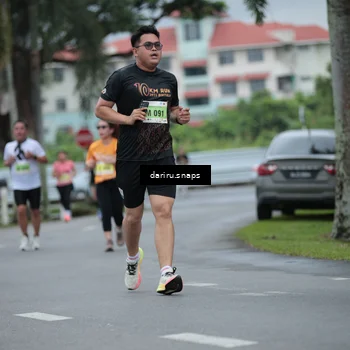 Runner Photo 8571014