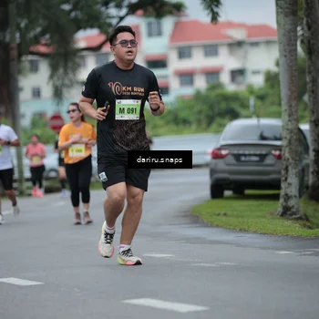 Runner Photo 8571024
