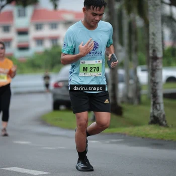 Runner Photo 8571034