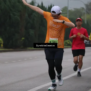 Runner Photo 8571041