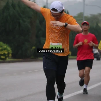 Runner Photo 8571053