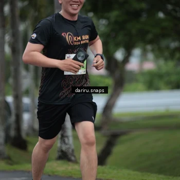 Runner Photo 8571054