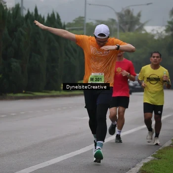 Runner Photo 8571056