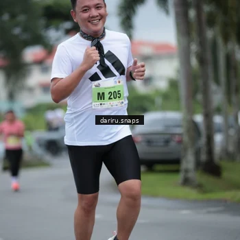 Runner Photo 8571099
