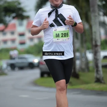 Runner Photo 8571114