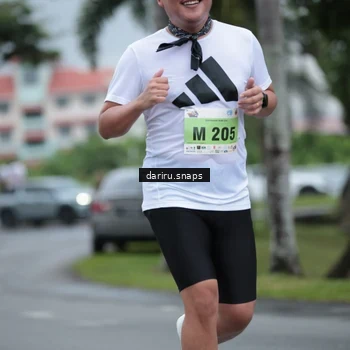 Runner Photo 8571115