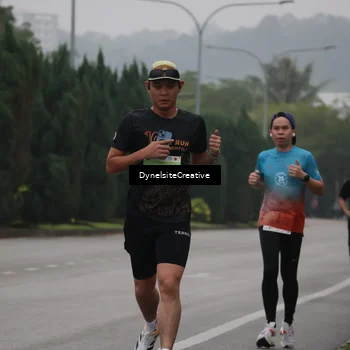 Runner Photo 8571121