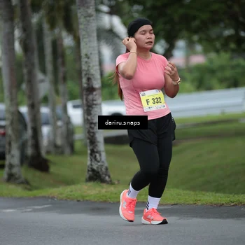 Runner Photo 8571153