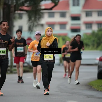 Runner Photo 8571430