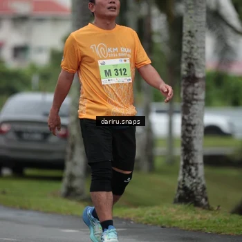 Runner Photo 8571451