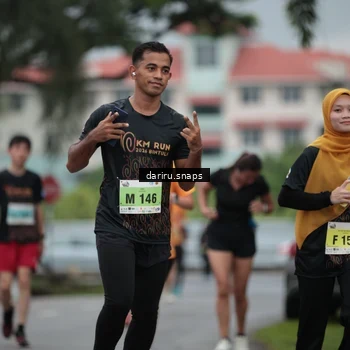 Runner Photo 8571452