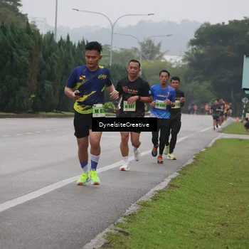 Runner Photo 8571500