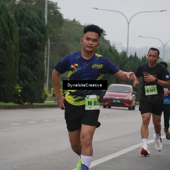 Runner Photo 8571533