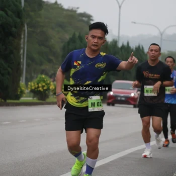 Runner Photo 8571613