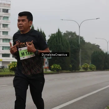Runner Photo 8571668