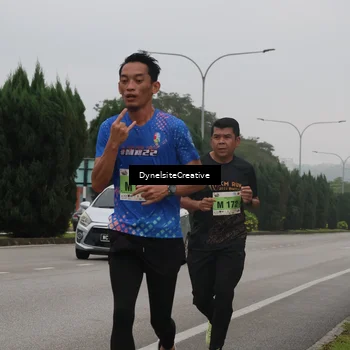 Runner Photo 8571677