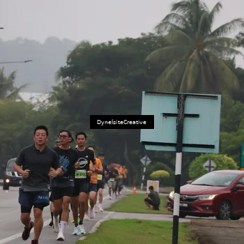 Runner Photo 8571696