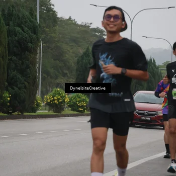 Runner Photo 8571758