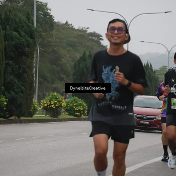 Runner Photo 8571802