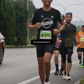 Runner Photo 8571865